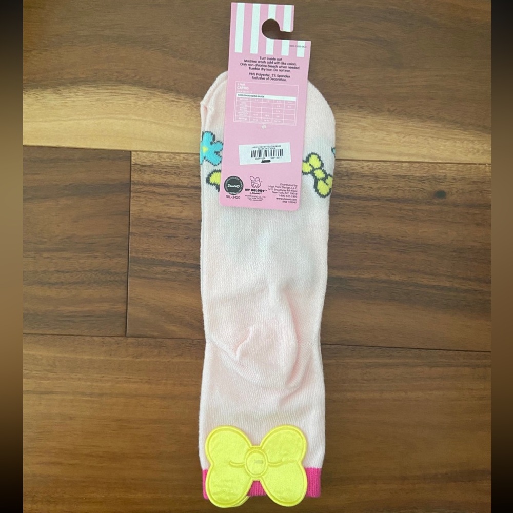 My Melody Capris Socks Sanrio 3D Bow Pink Hello Kitty New NIP 2023 One Size Adul - Picture 4 of 6